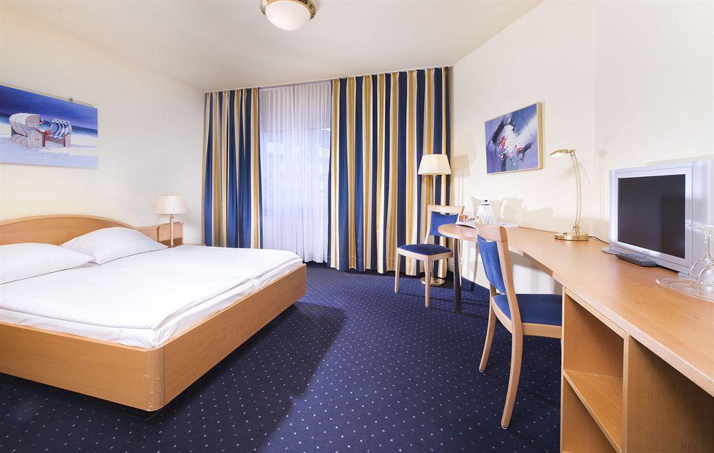 Tryp By Wyndham Luebeck Aquamarin Hotel Luaran gambar