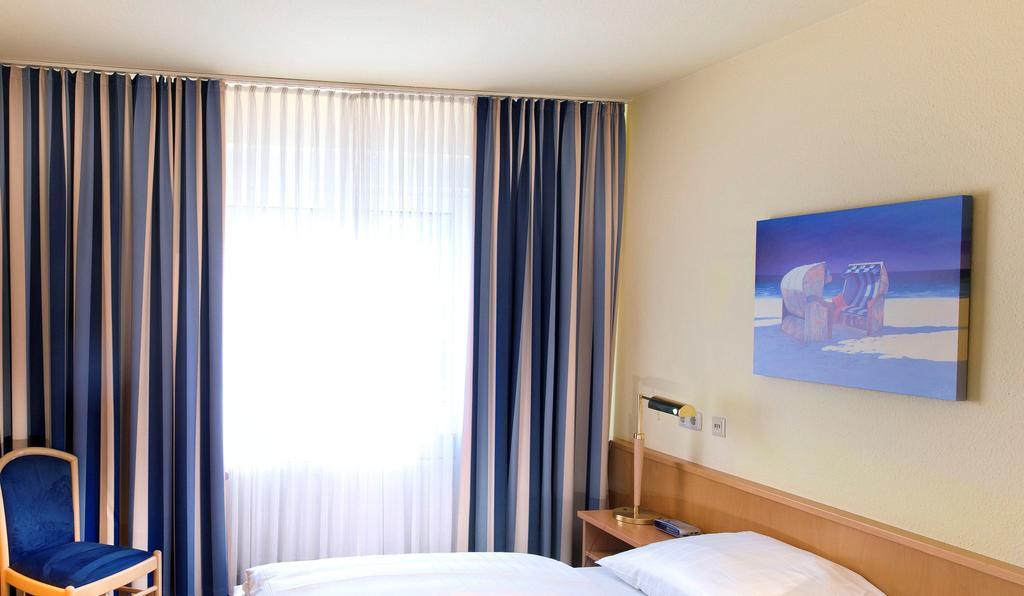 Tryp By Wyndham Luebeck Aquamarin Hotel Bilik gambar