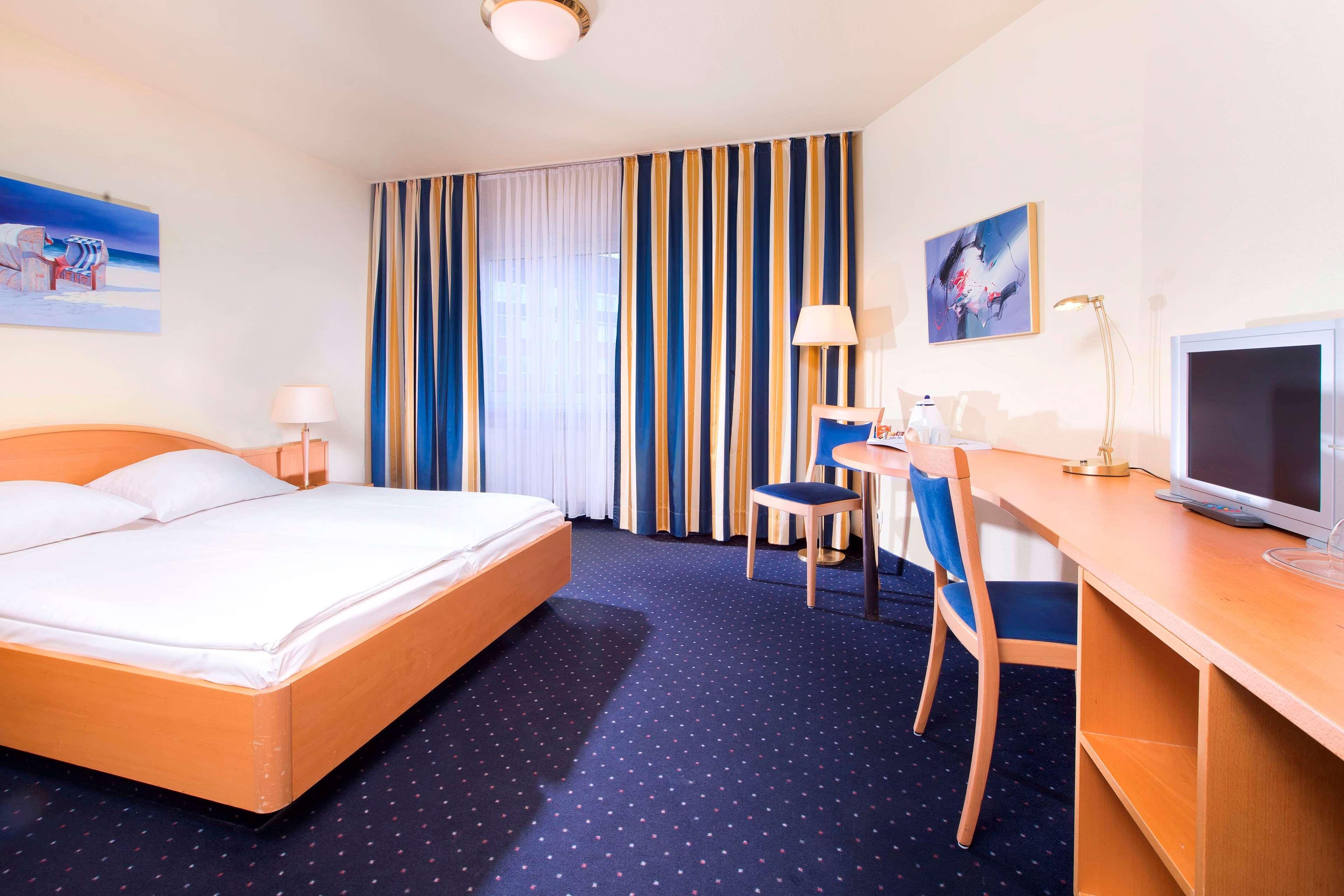 Tryp By Wyndham Luebeck Aquamarin Hotel Luaran gambar