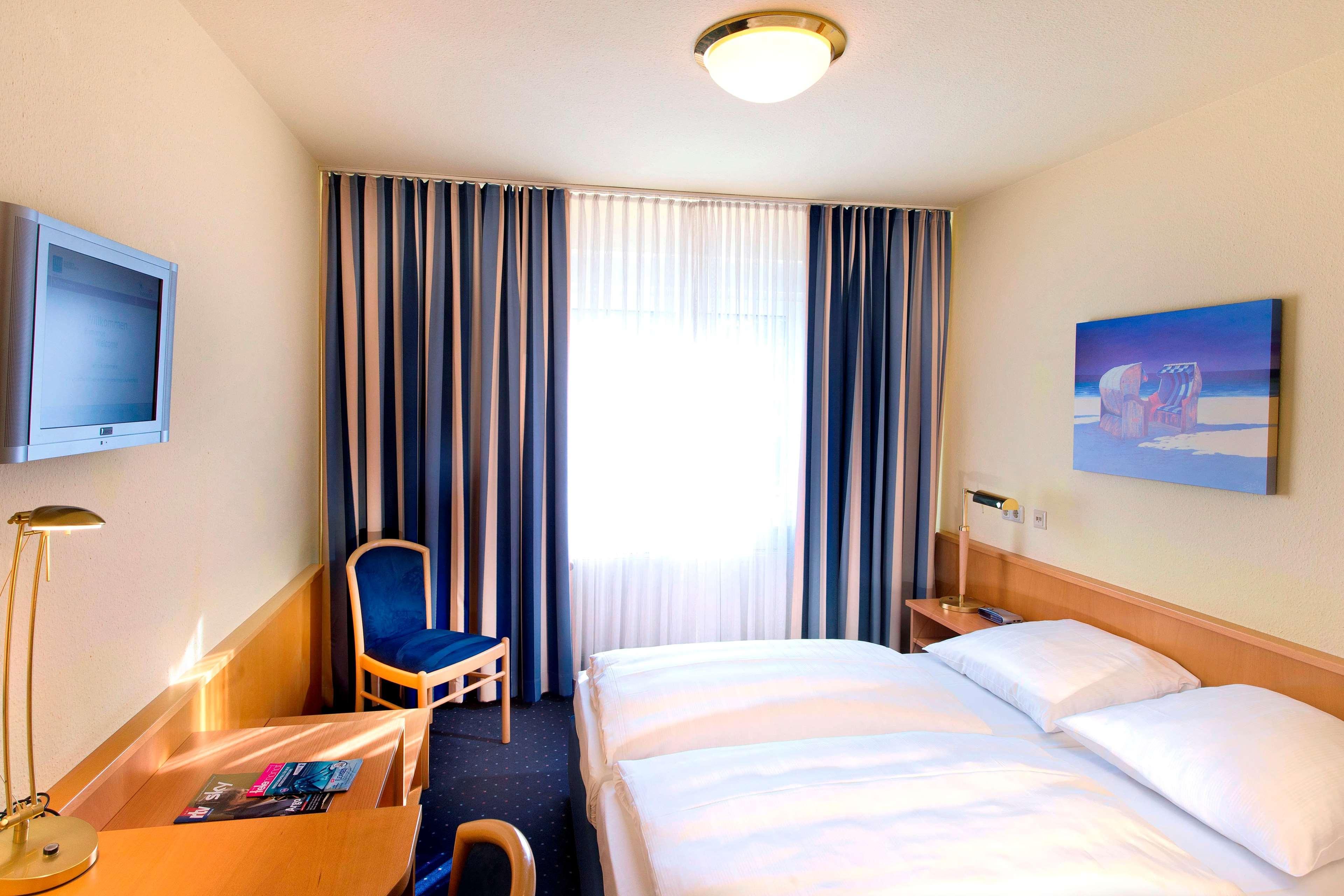 Tryp By Wyndham Luebeck Aquamarin Hotel Bilik gambar