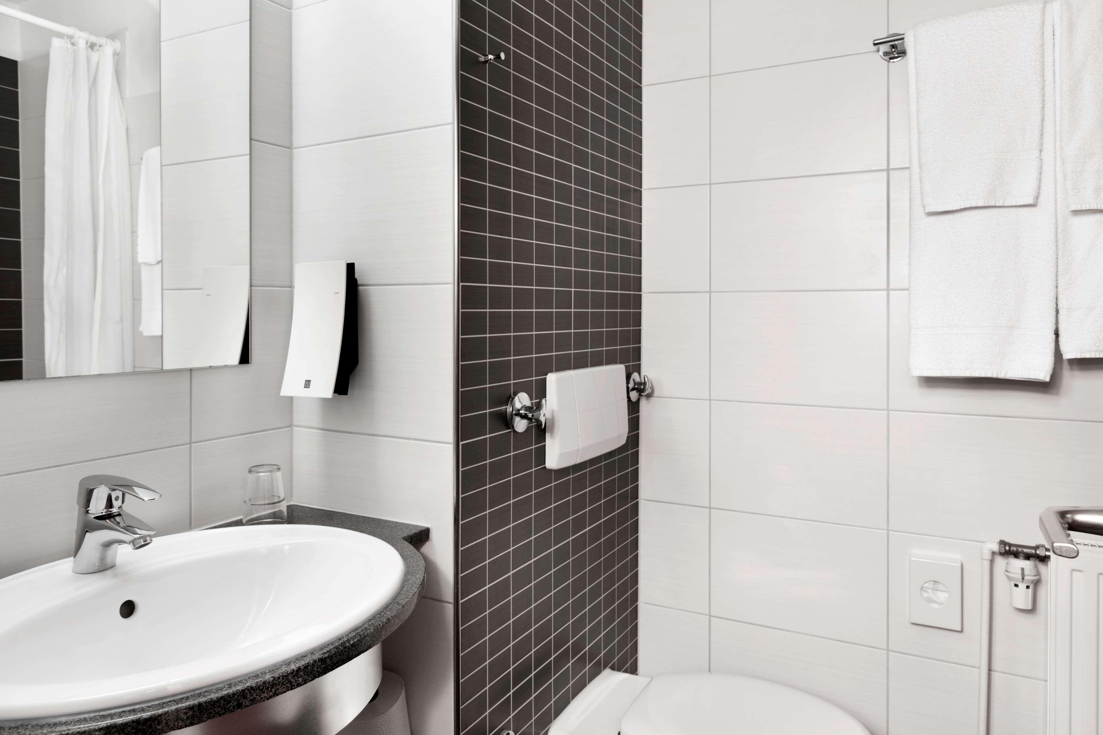 Tryp By Wyndham Luebeck Aquamarin Hotel Luaran gambar